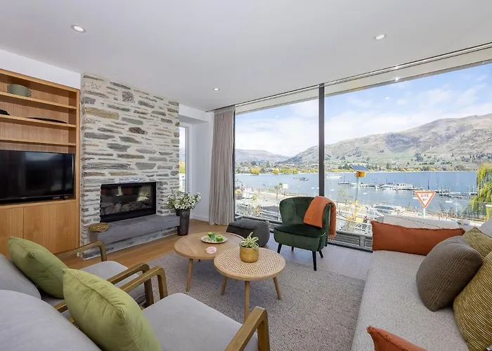Marina Views - Luxury